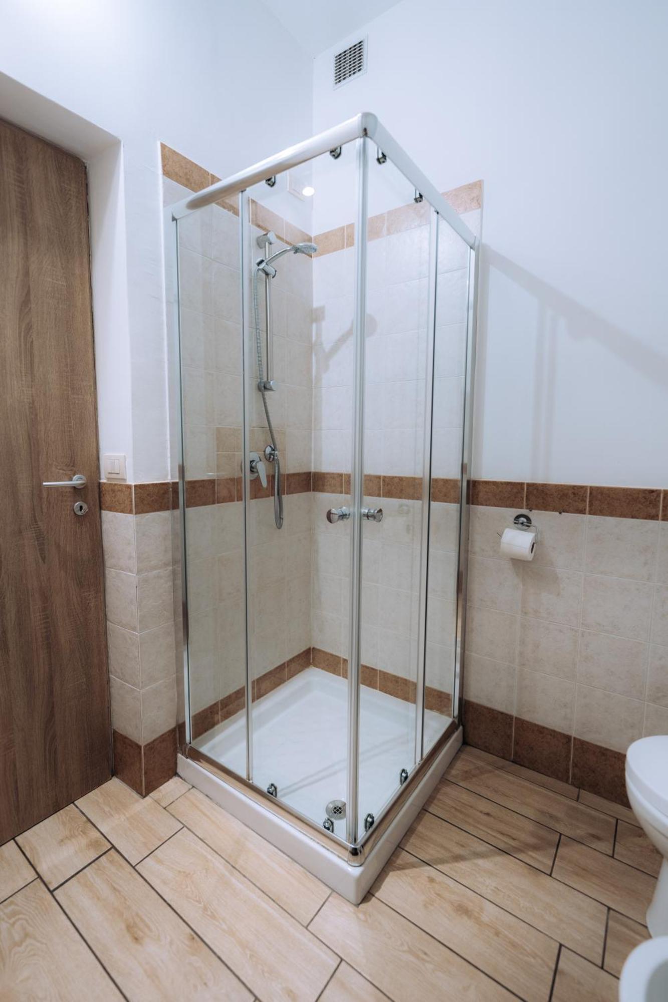カーゼ・ヌオーヴェ Sleep & Fly Malpensa Bed & Breakfast エクステリア 写真