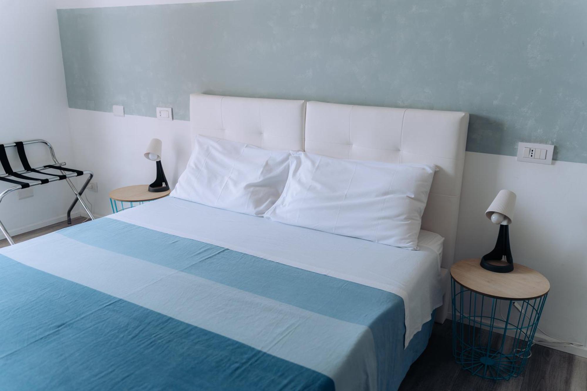 カーゼ・ヌオーヴェ Sleep & Fly Malpensa Bed & Breakfast エクステリア 写真