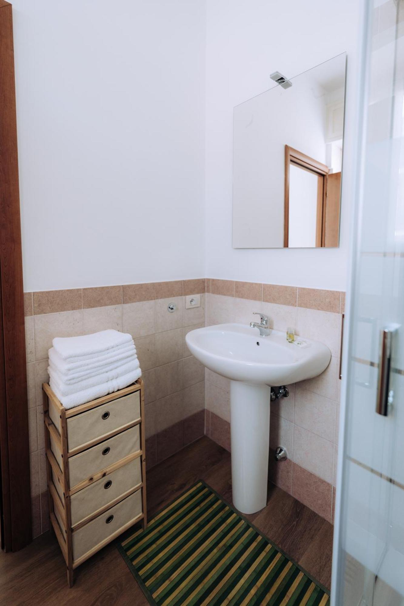 カーゼ・ヌオーヴェ Sleep & Fly Malpensa Bed & Breakfast エクステリア 写真