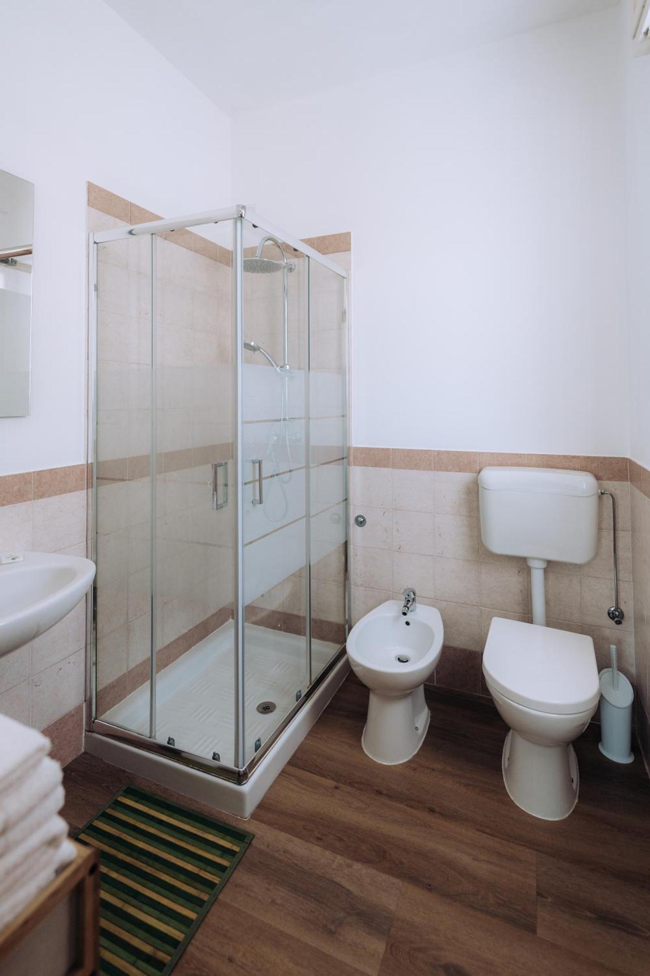カーゼ・ヌオーヴェ Sleep & Fly Malpensa Bed & Breakfast エクステリア 写真